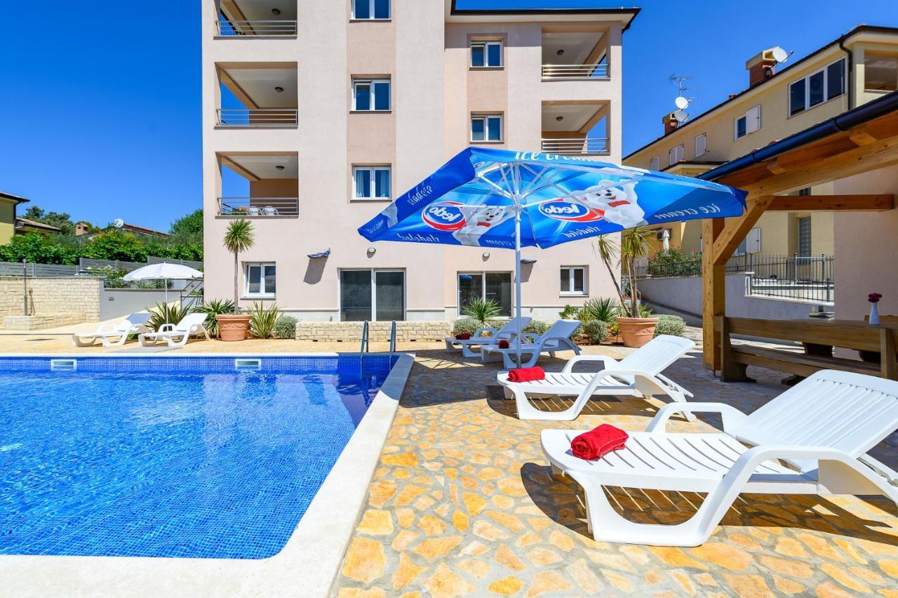 Stancija Amorozo 5 Poreč Dış mekan fotoğraf