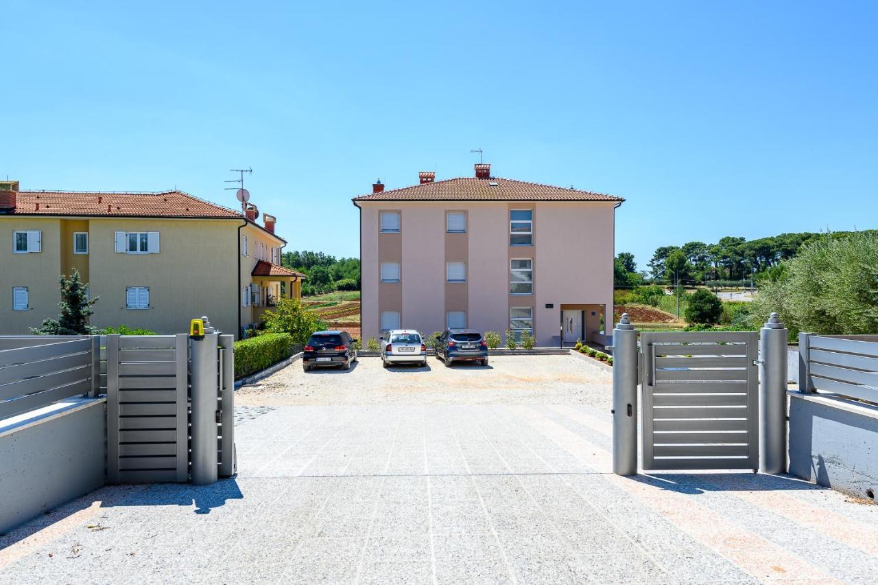 Stancija Amorozo 5 Poreč Dış mekan fotoğraf